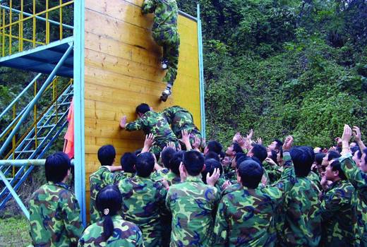  【东莞拓展】银瓶山基地专业拓展训练、销售团队专业拓展训练 公司团队 企业团体 提升凝聚力 团队拓展训练一天方案